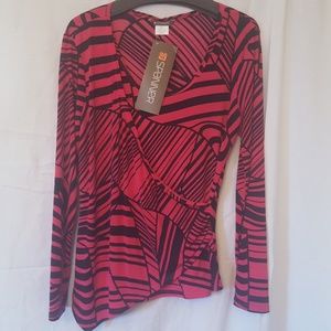 Spanner polyester and spandix wrap top. NWT.